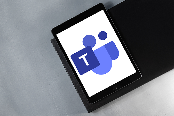 OCT kann im Browser und direkt in Microsoft Teams bedient werden. Für lückenloses Controlling und Softwareintegration in Microsoft Teams.